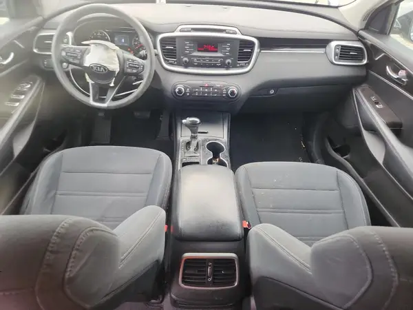 5XYPG4A39HG188159 2017 KIA SORENTO - Image 8