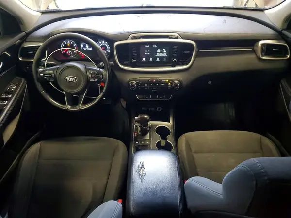 5XYPG4A39HG192437 2017 KIA SORENTO - Image 8