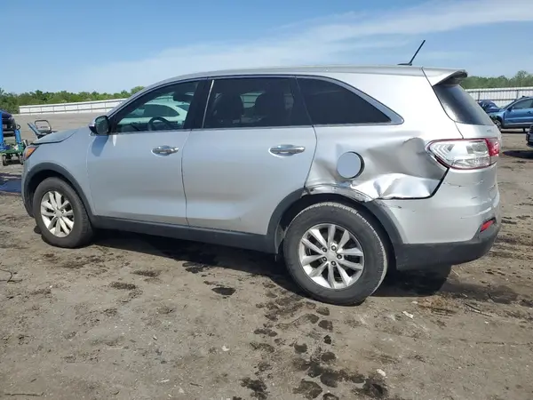 5XYPG4A39HG211567 2017 KIA SORENTO - Image 2