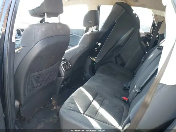 5XYPG4A39HG215280 2017 KIA SORENTO - Image 8
