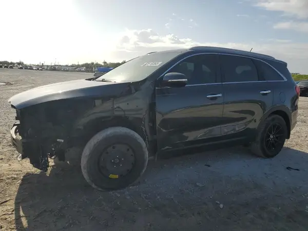 5XYPG4A39HG218504 2017 KIA SORENTO - Image 1