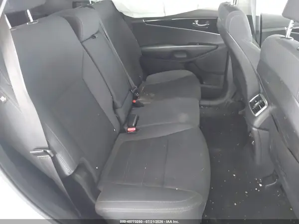 5XYPG4A39HG219037 2017 KIA SORENTO - Image 8