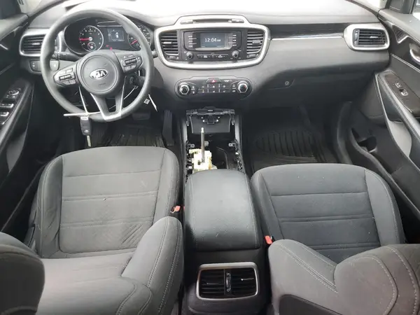 5XYPG4A39HG226845 2017 KIA SORENTO - Image 8