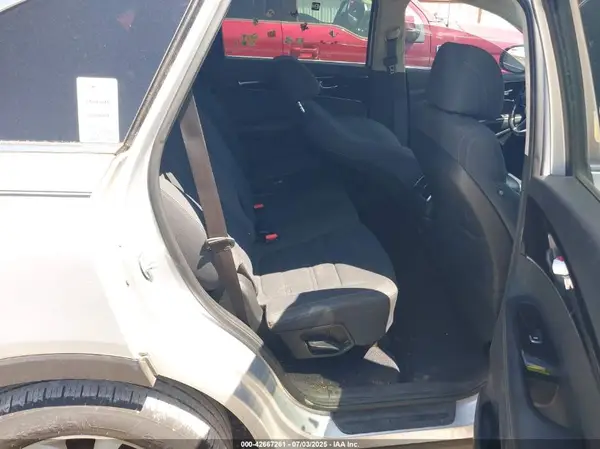 5XYPG4A39HG249090 2017 KIA SORENTO - Image 8