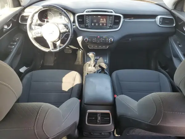 5XYPG4A39HG251888 2017 KIA SORENTO - Image 8
