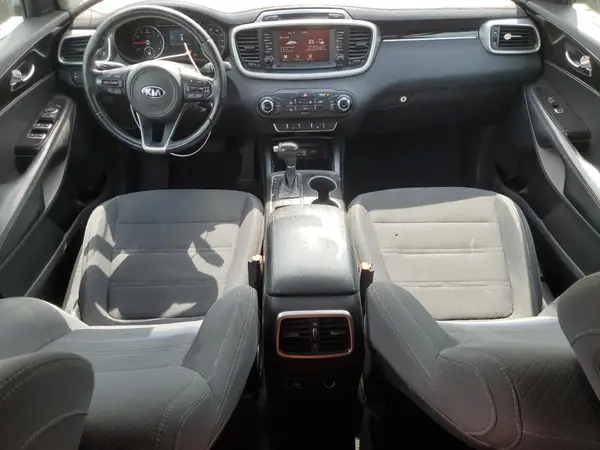 5XYPG4A39HG254824 2017 KIA SORENTO - Image 8