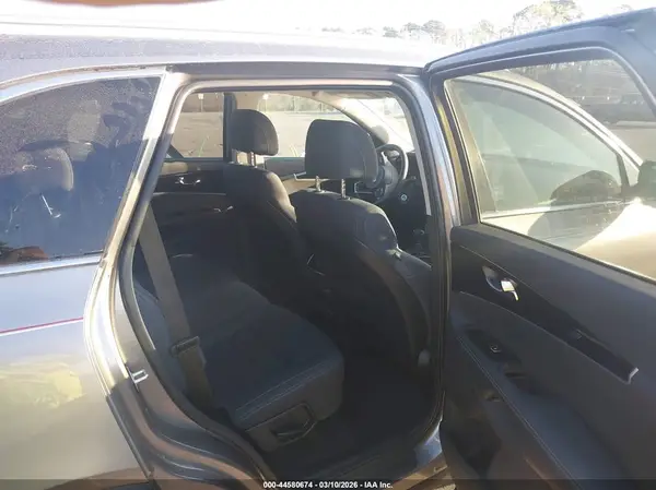 5XYPG4A39HG257139 2017 KIA SORENTO - Image 8