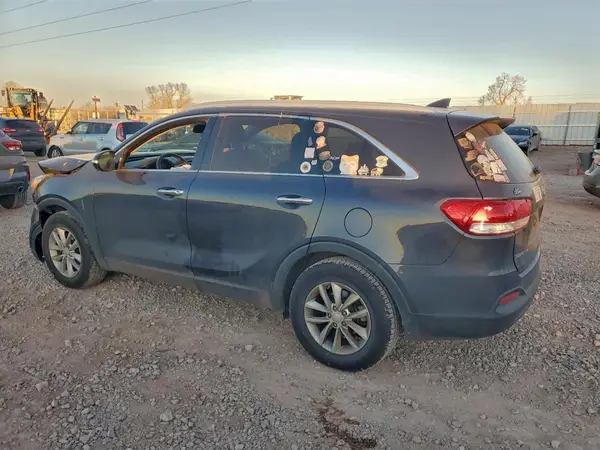 5XYPG4A39HG257433 2017 KIA SORENTO - Image 2