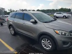 5XYPG4A39HG258002 2017 KIA SORENTO