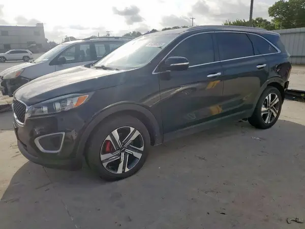 5XYPG4A39HG258078 2017 KIA SORENTO - Image 1