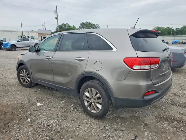5XYPG4A39HG259425 2017 KIA SORENTO - Image 2