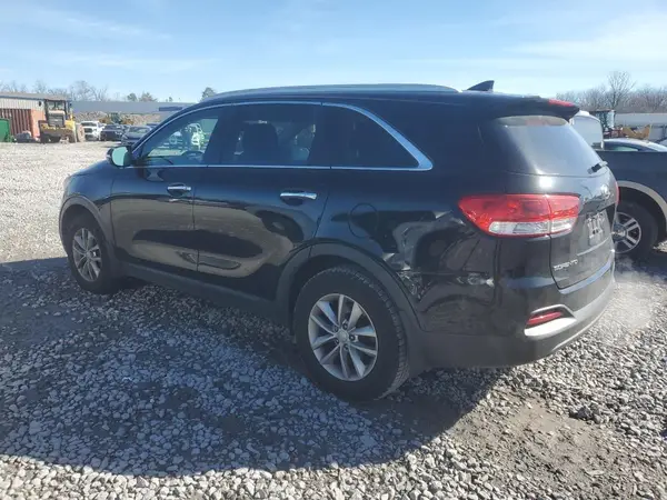 5XYPG4A39HG265404 2017 KIA SORENTO - Image 2