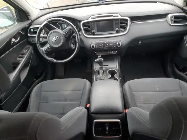5XYPG4A39HG267492 2017 KIA SORENTO - Image 8