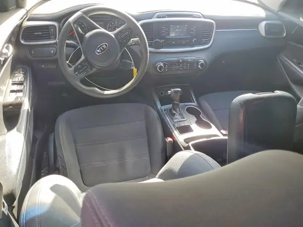 5XYPG4A39HG269548 2017 KIA SORENTO - Image 8