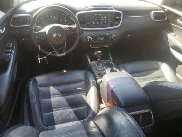 5XYPG4A39HG270070 2017 KIA SORENTO - Image 8