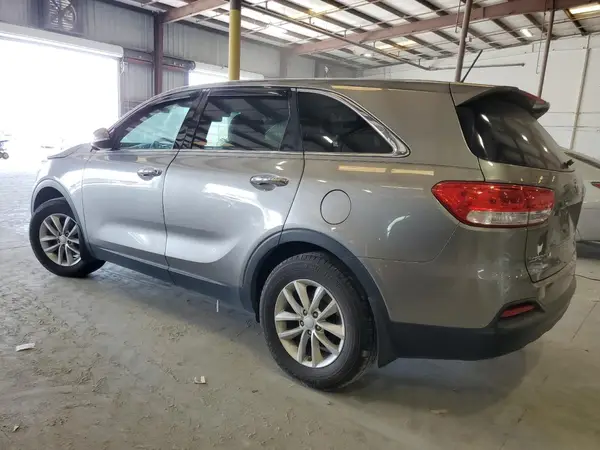 5XYPG4A39HG273082 2017 KIA SORENTO - Image 2