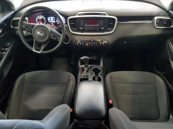 5XYPG4A39HG273082 2017 KIA SORENTO - Image 8