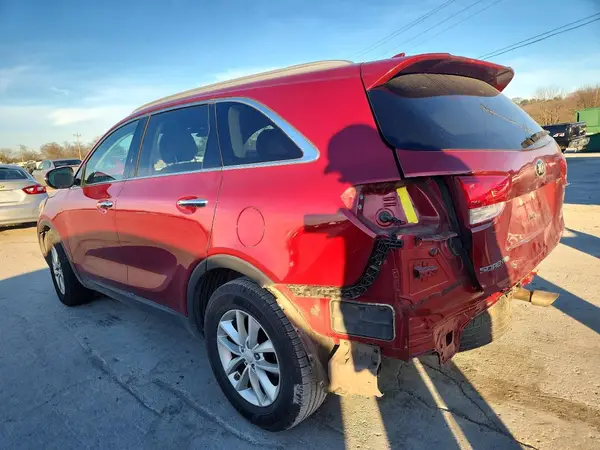 5XYPG4A39HG273373 2017 KIA SORENTO - Image 2