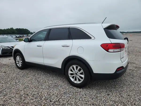 5XYPG4A39HG275091 2017 KIA SORENTO - Image 2