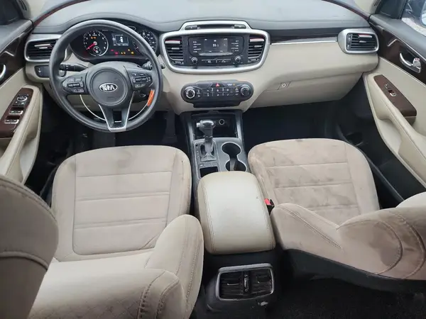 5XYPG4A39HG275091 2017 KIA SORENTO - Image 8