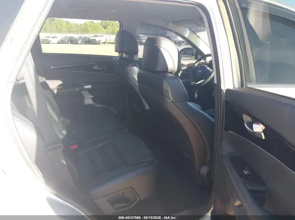 5XYPG4A39HG279464 2017 KIA SORENTO - Image 8