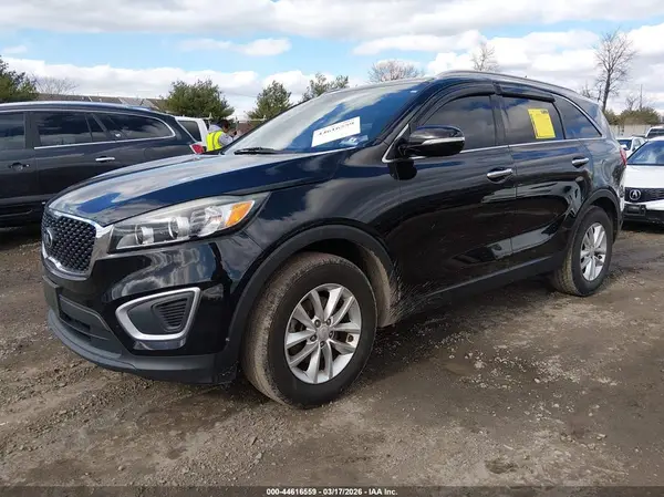 5XYPG4A39HG294255 2017 KIA SORENTO - Image 2