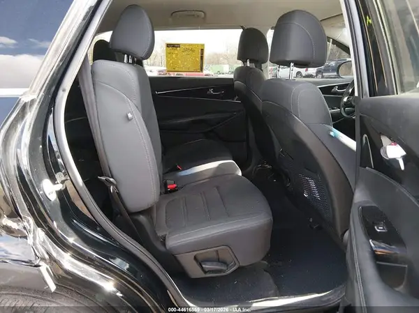 5XYPG4A39HG294255 2017 KIA SORENTO - Image 8