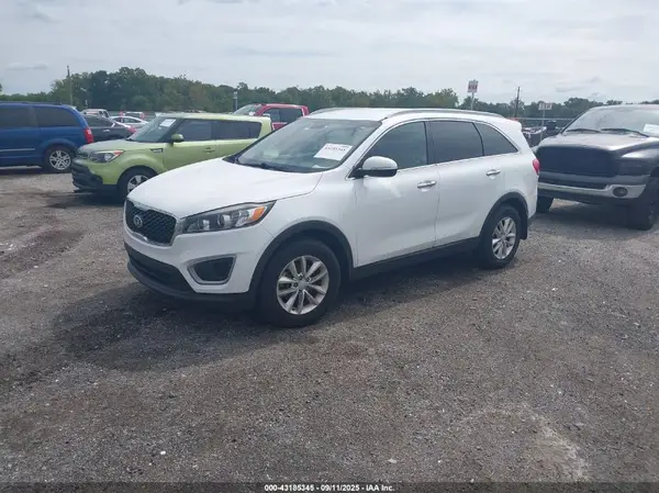 5XYPG4A39HG296023 2017 KIA SORENTO - Image 2