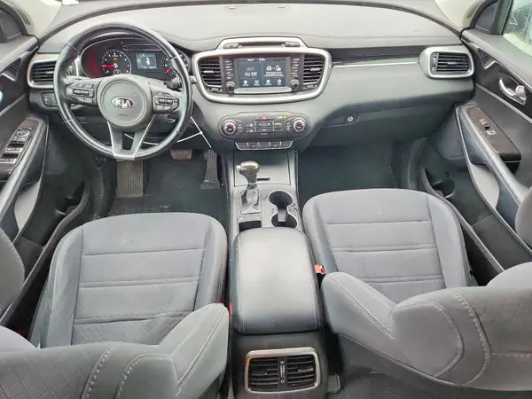 5XYPG4A39HG299388 2017 KIA SORENTO - Image 8