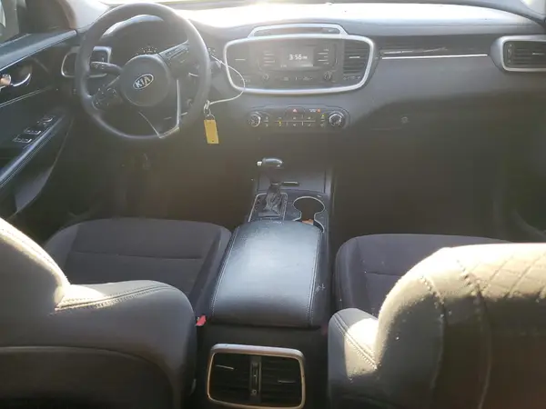5XYPG4A39HG300894 2017 KIA SORENTO - Image 8