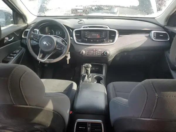 5XYPG4A39HG301267 2017 KIA SORENTO - Image 8