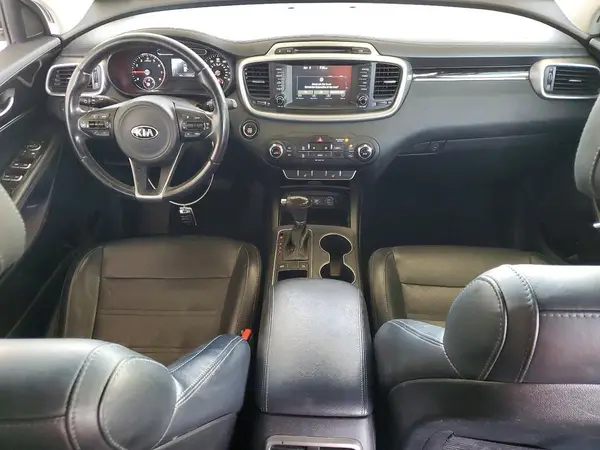 5XYPG4A39HG303326 2017 KIA SORENTO - Image 8