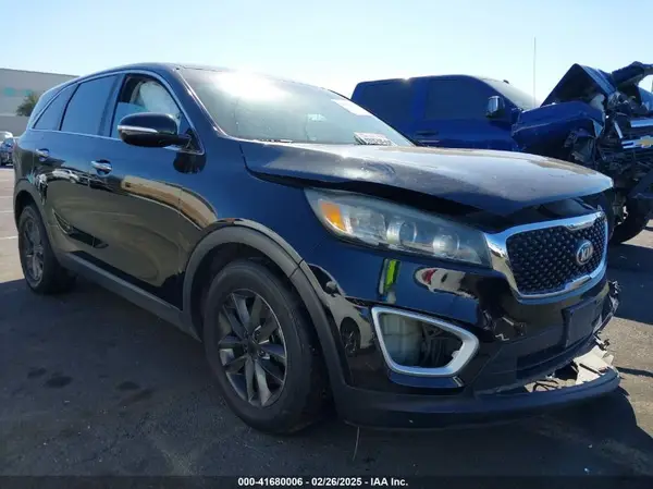 5XYPG4A39HG323396 2017 KIA SORENTO - Image 1