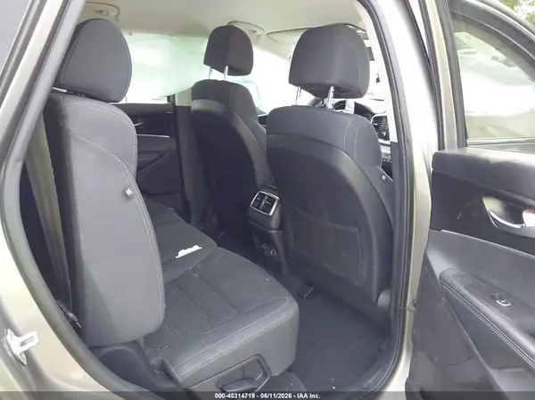 5XYPG4A39HG329571 2017 KIA SORENTO - Image 8