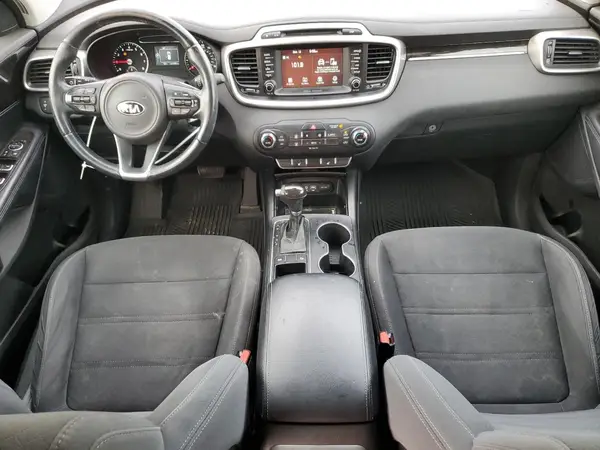5XYPG4A39JG338969 2018 KIA SORENTO - Image 8