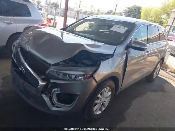 5XYPG4A39JG339992 2018 KIA SORENTO - Image 2