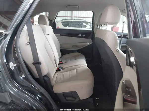 5XYPG4A39JG340124 2018 KIA SORENTO - Image 8