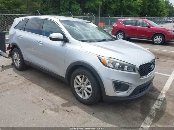 5XYPG4A39JG344349 2018 KIA SORENTO - Image 1