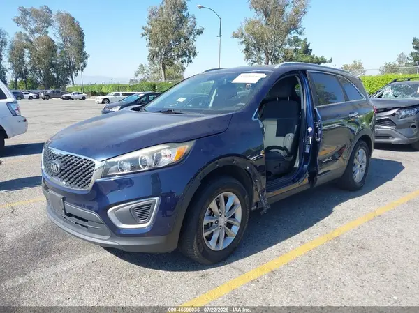 5XYPG4A39JG346277 2018 KIA SORENTO - Image 2