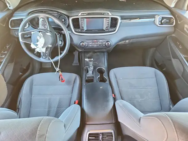 5XYPG4A39JG348885 2018 KIA SORENTO - Image 8