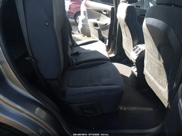 5XYPG4A39JG351947 2018 KIA SORENTO - Image 8
