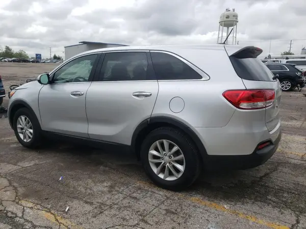 5XYPG4A39JG353276 2018 KIA SORENTO - Image 2