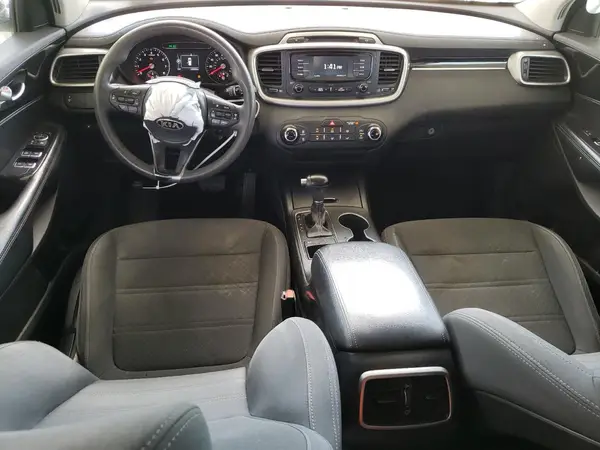 5XYPG4A39JG364214 2018 KIA SORENTO - Image 8