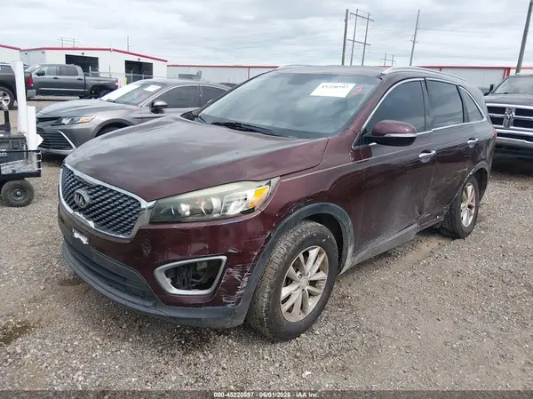 5XYPG4A39JG376511 2018 KIA SORENTO - Image 2