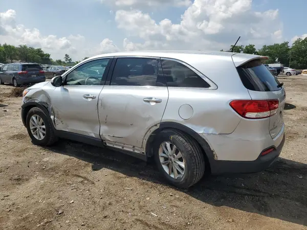 5XYPG4A39JG377089 2018 KIA SORENTO - Image 2