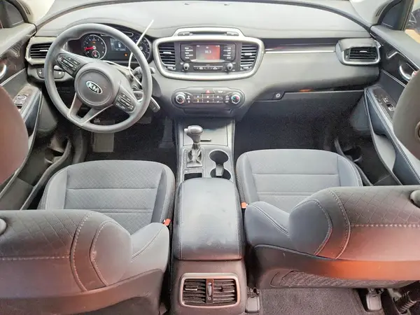 5XYPG4A39JG382454 2018 KIA SORENTO - Image 8