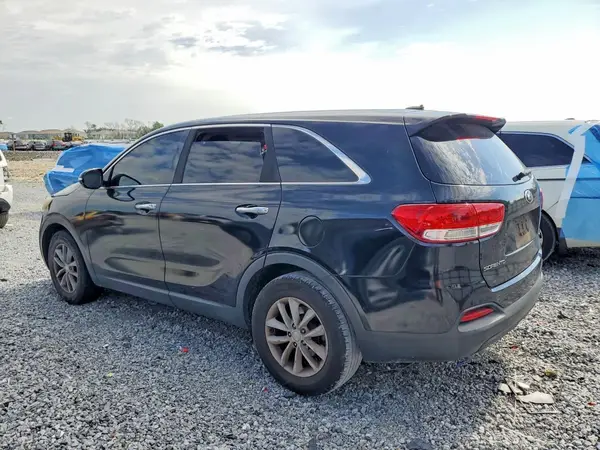 5XYPG4A39JG397763 2018 KIA SORENTO - Image 2