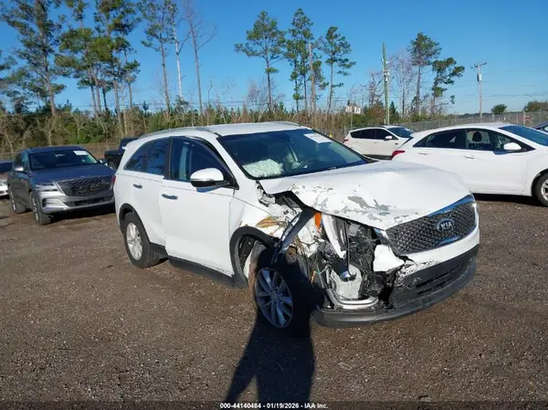 5XYPG4A39JG401990 2018 KIA SORENTO - Image 1