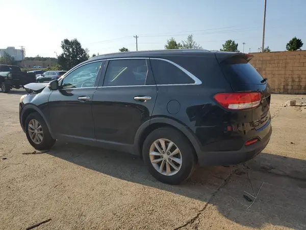 5XYPG4A39JG402587 2018 KIA SORENTO - Image 2