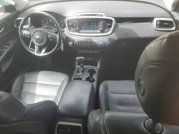 5XYPG4A39JG403187 2018 KIA SORENTO - Image 8